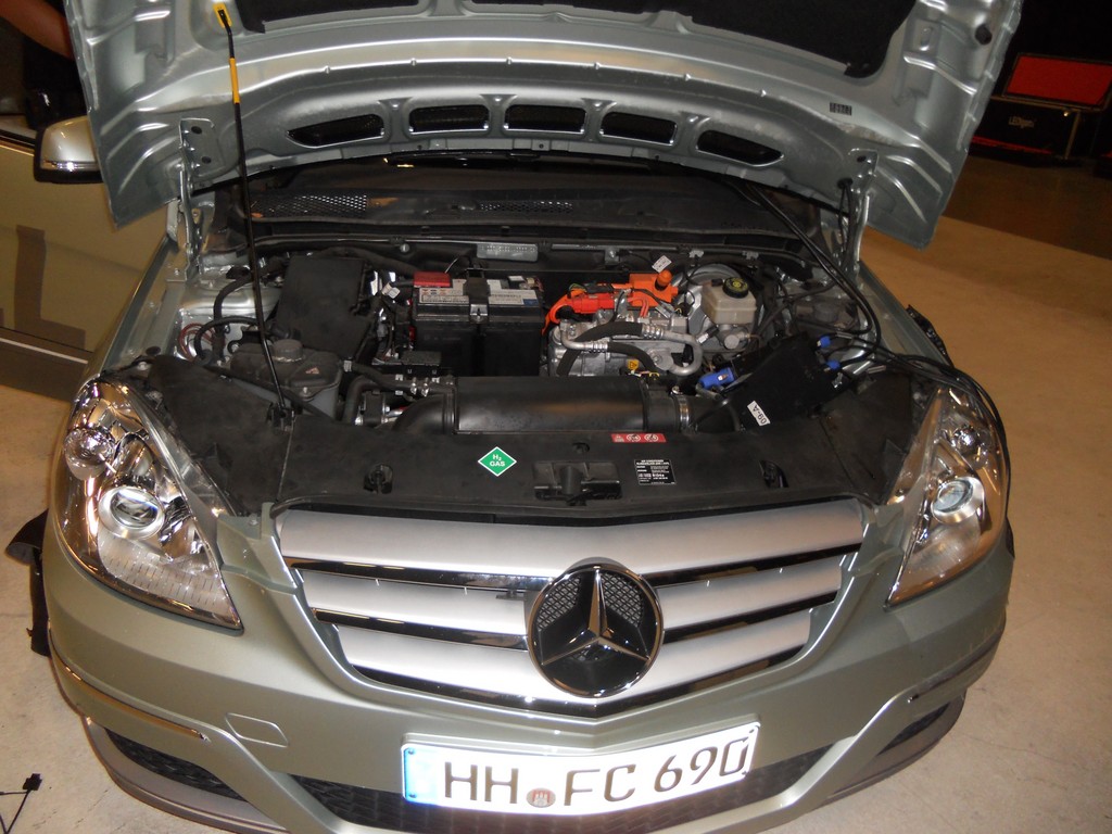 Die Mercedes-Benz B-Klasse F-Cell wird unsichtbar