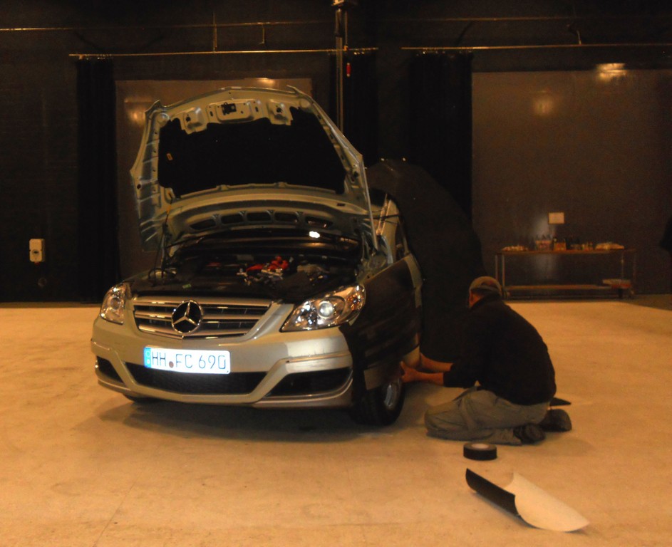 Die Mercedes-Benz B-Klasse F-Cell wird unsichtbar