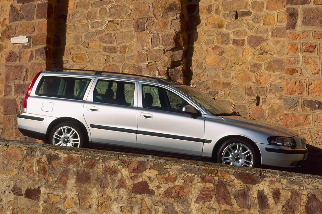 Die zweite Generation des V70 gab es nur als Kombi, die Limousine wurde beim Modellwechsel eingestellt