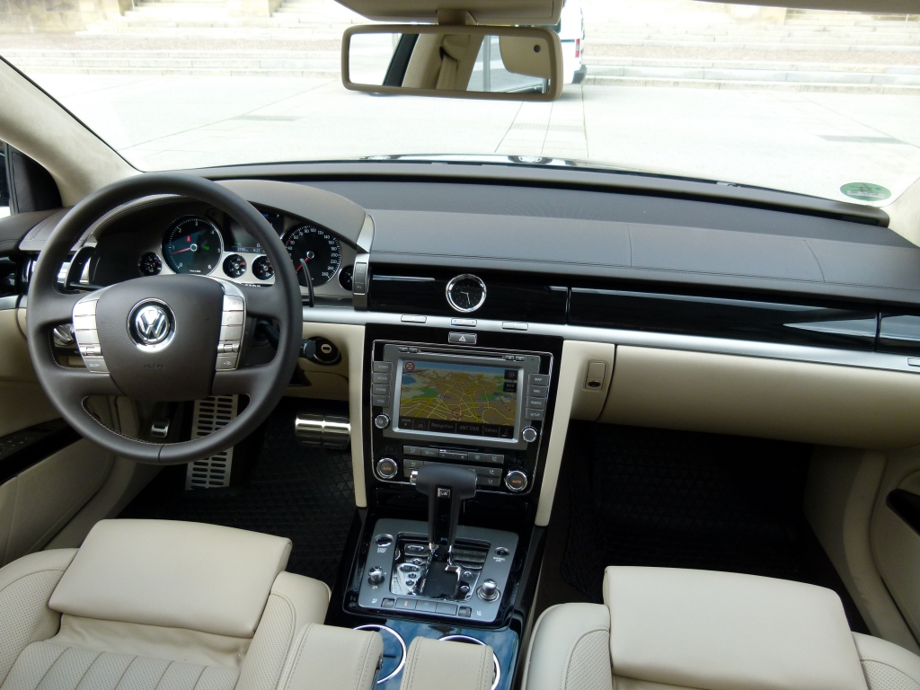 Eleganz und Kraft: Der VW Phaeton im Testbericht