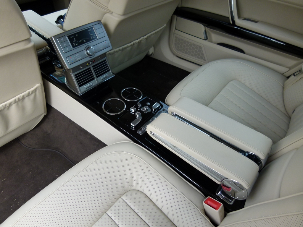 Eleganz und Kraft: Der VW Phaeton im Testbericht