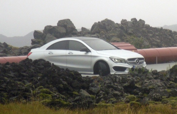 Erwischt: Mercedes CLA – Heißes Shooting auf Island