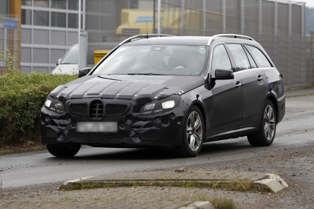 Erwischt: Mercedes E-Klasse Facelift: So gut wie alles neu