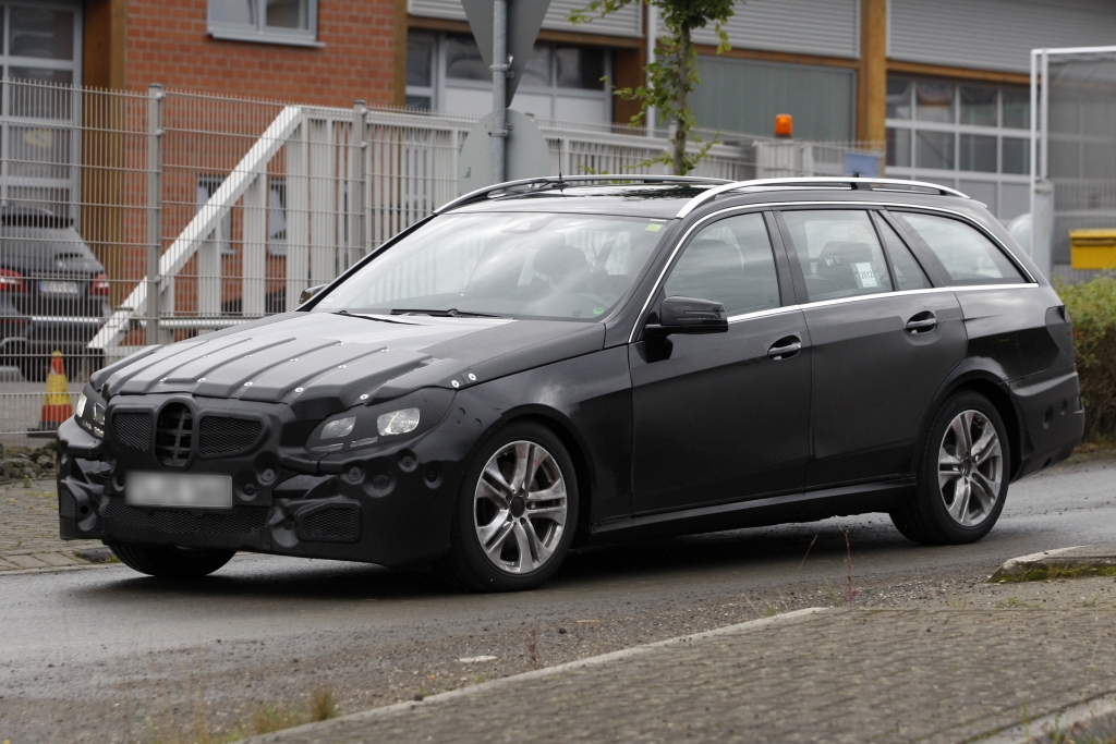 Erwischt: Mercedes E-Klasse Facelift: So gut wie alles neu