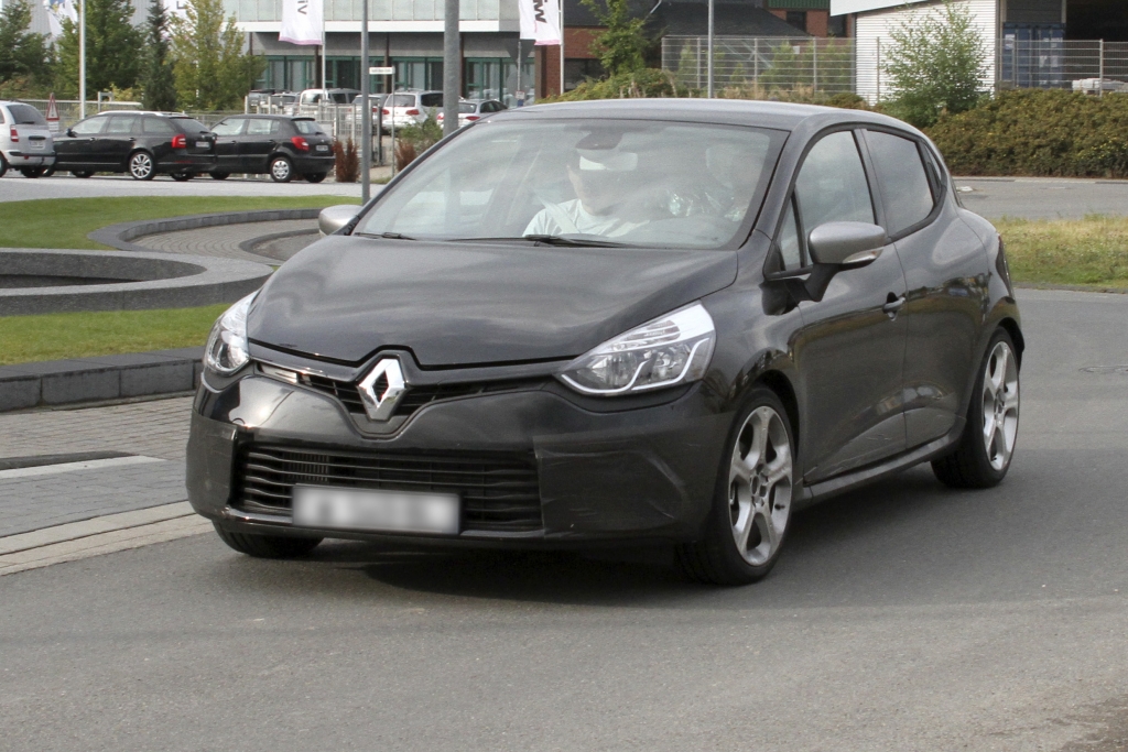 Erwischt: Renault Clio GT mit neuem Antrieb