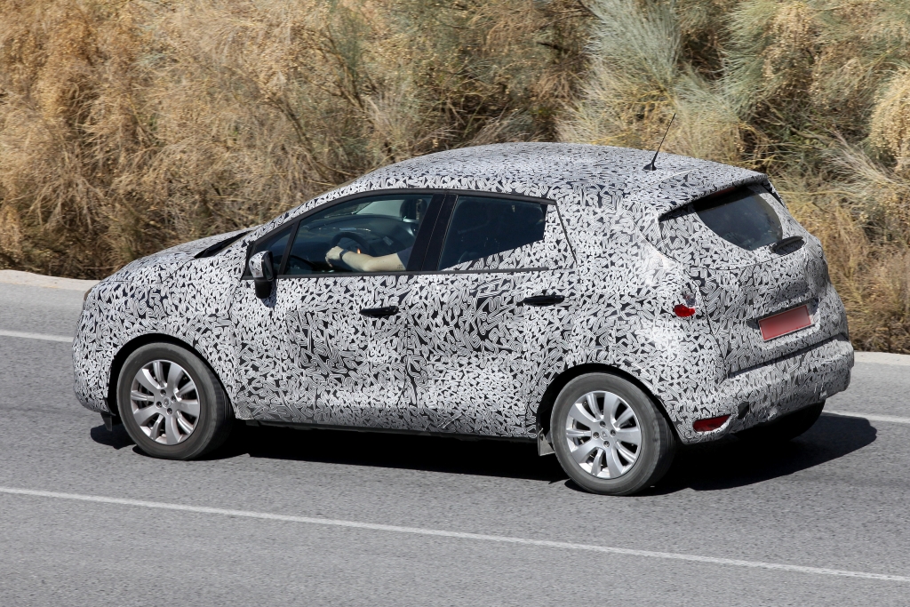 Erwischt: Renault Clio SUV – Erwachsen geworden