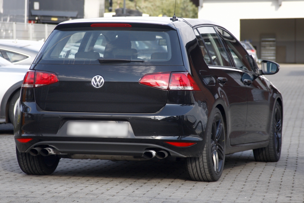 Erwischt: VW Golf VII R - Der sportliche Golf