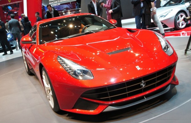 Ferrari F12berlinetta - Schnella Macchina