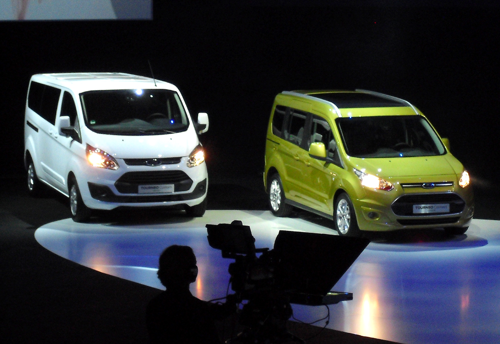 Ford-Neuheiten: ... auf die neuen Tourneo-Modelle und ... 