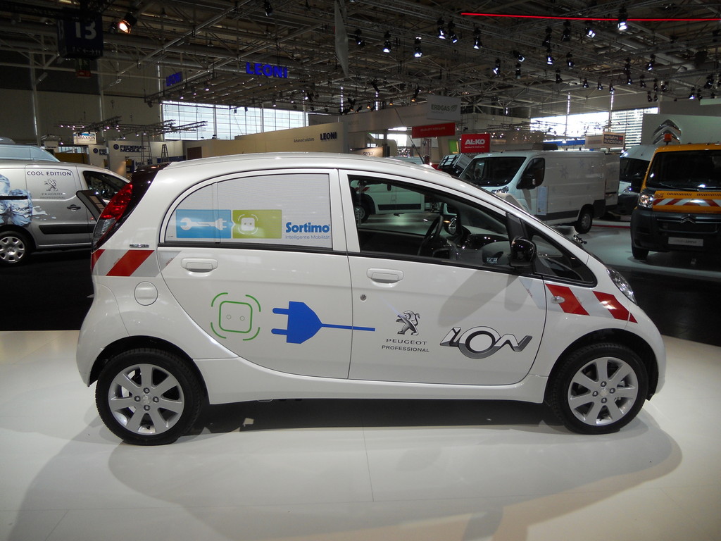 IAA 2012: Peugeot feiert Weltpremiere des Partner Electric