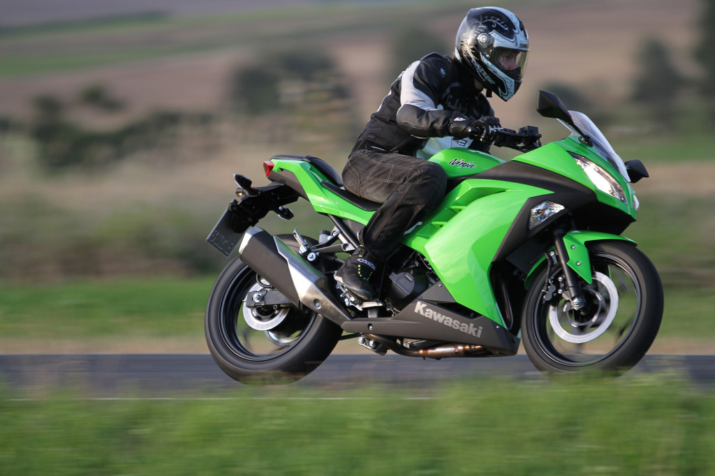 Intermot 2012: Kawasaki bringt Ninja 300