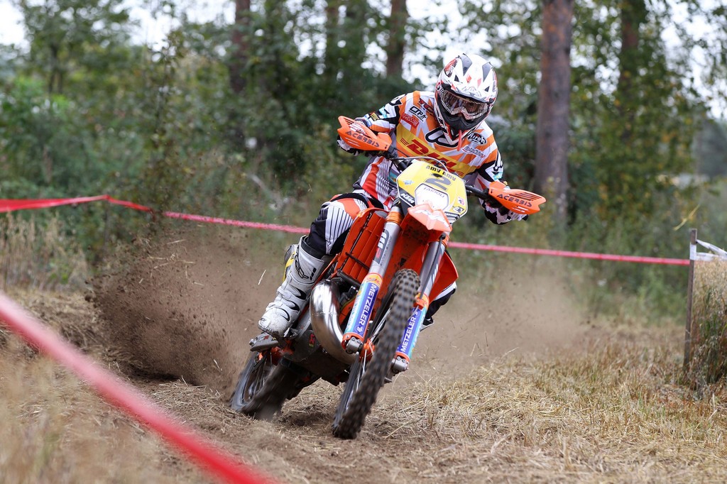 KTM holt sich vorzeitig zwei Enduro-Weltmeistertitel
