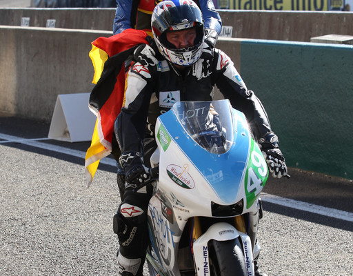 Münch gewinnt Elektromotorrad-Meisterschaften