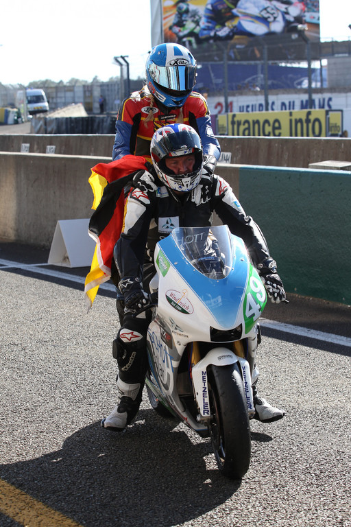 Münch gewinnt Elektromotorrad-Meisterschaften