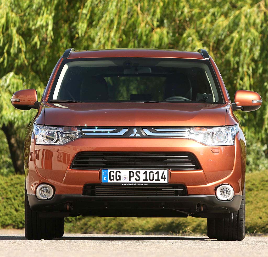 Mitsubishi Outlander: Blick auf die Frontpartie. 