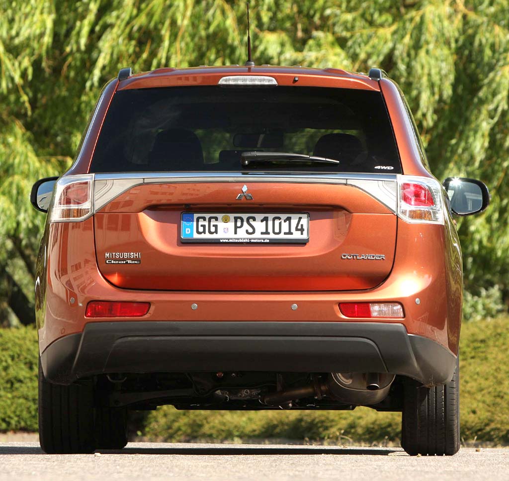 Mitsubishi Outlander: Blick auf die Heckpartie. 