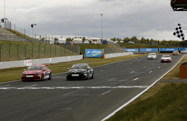 Ola Nilsson gewinnt vorzeitig den Scirocco-R-Cup