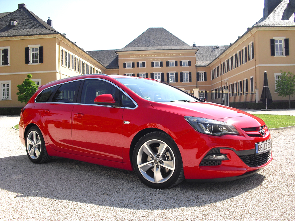 Opel Astra: Der Sports Tourer macht ... 