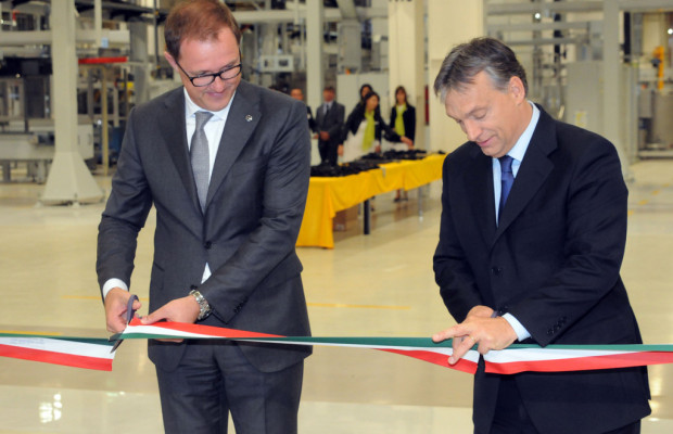Opel eröffnet Motorenwerk in Ungarn