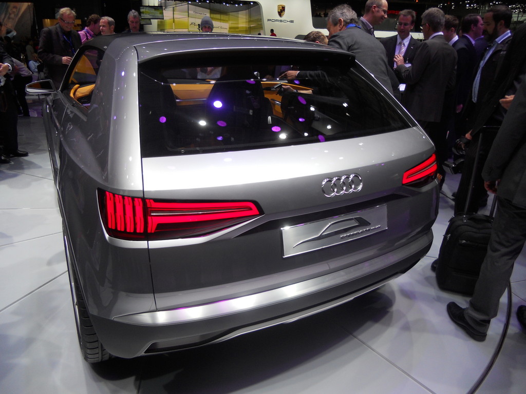 Paris 2012: Audi überrascht mit Crosslane Coupé