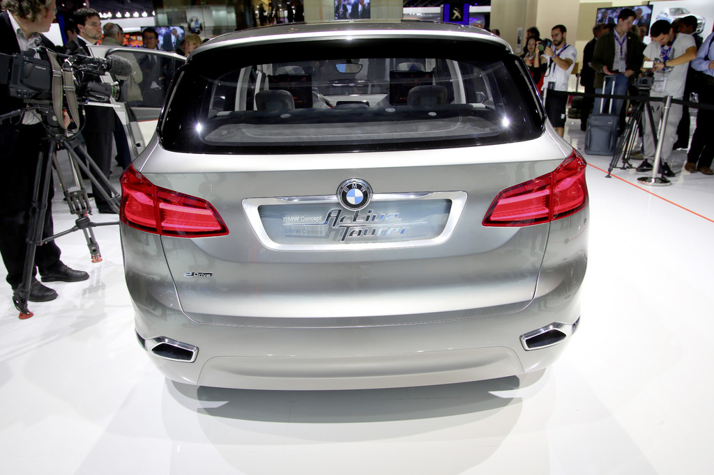 Paris 2012: BMW Concept Active Tourer 