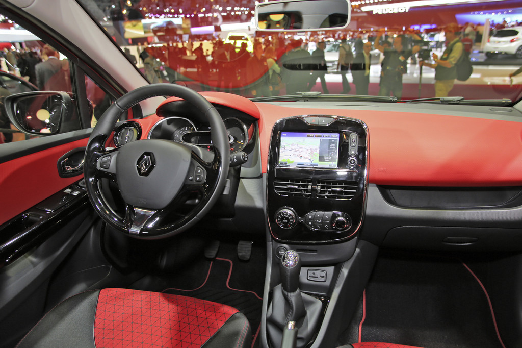 Paris 2012: Bei Renault steht der Clio im Mittelpunkt