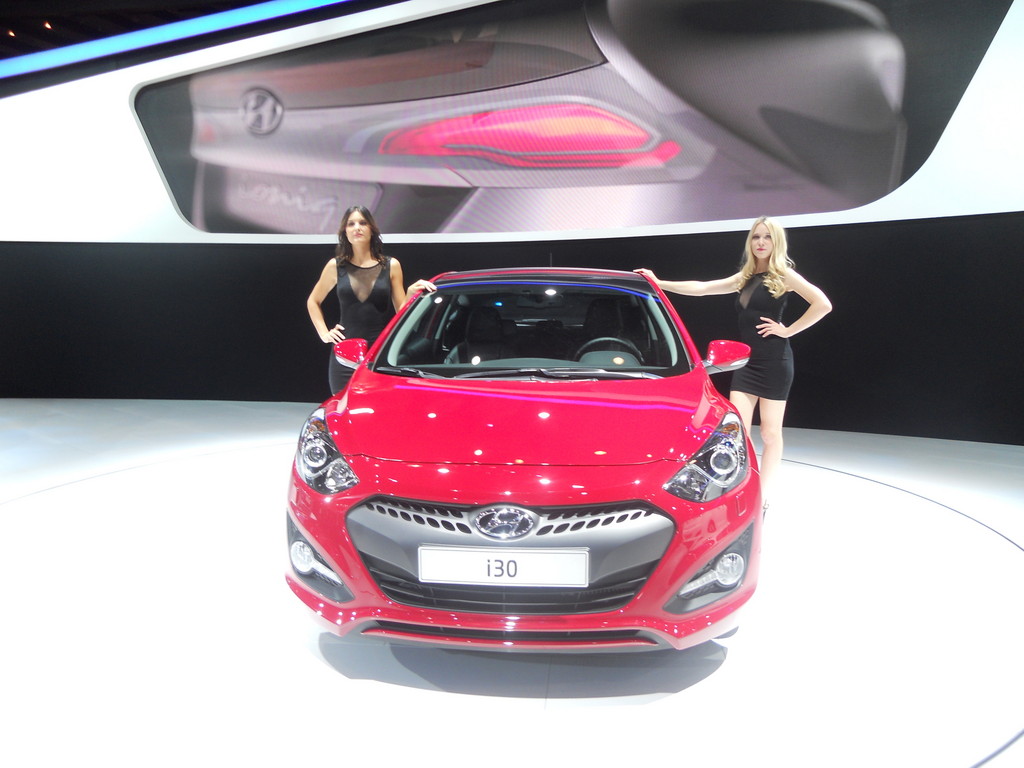 Paris 2012: Hyundai bringt i30 erstmals als sportlichen Dreitürer
