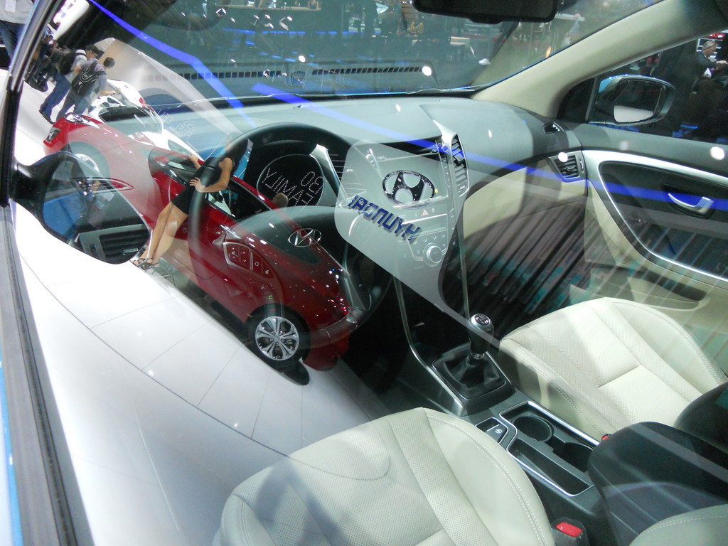Paris 2012: Hyundai bringt i30 erstmals als sportlichen Dreitürer