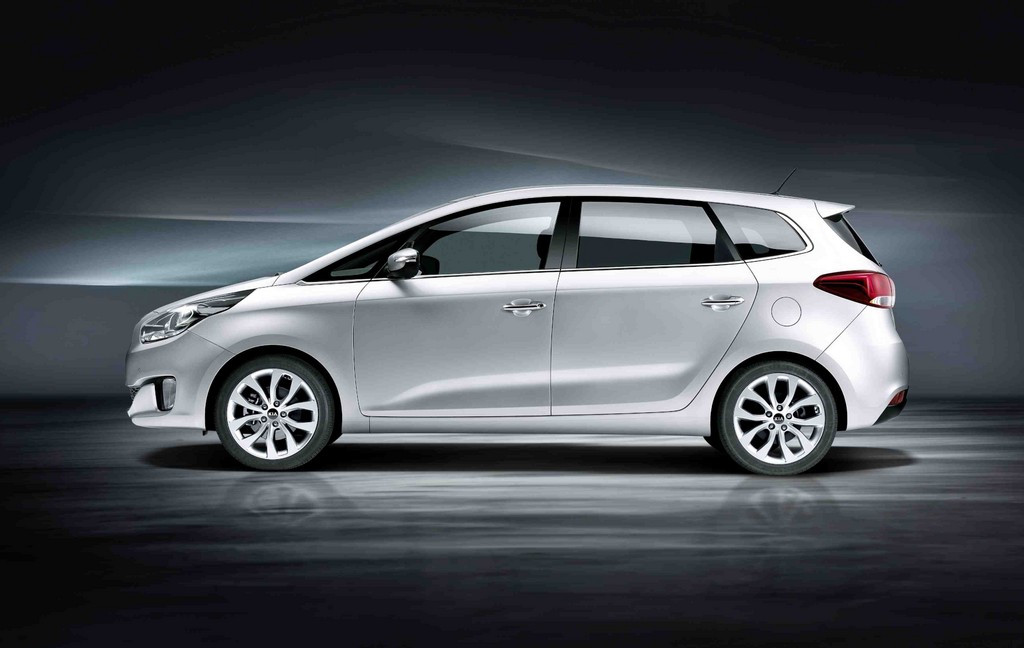 Paris 2012: Kia Carens feiert Weltpremiere