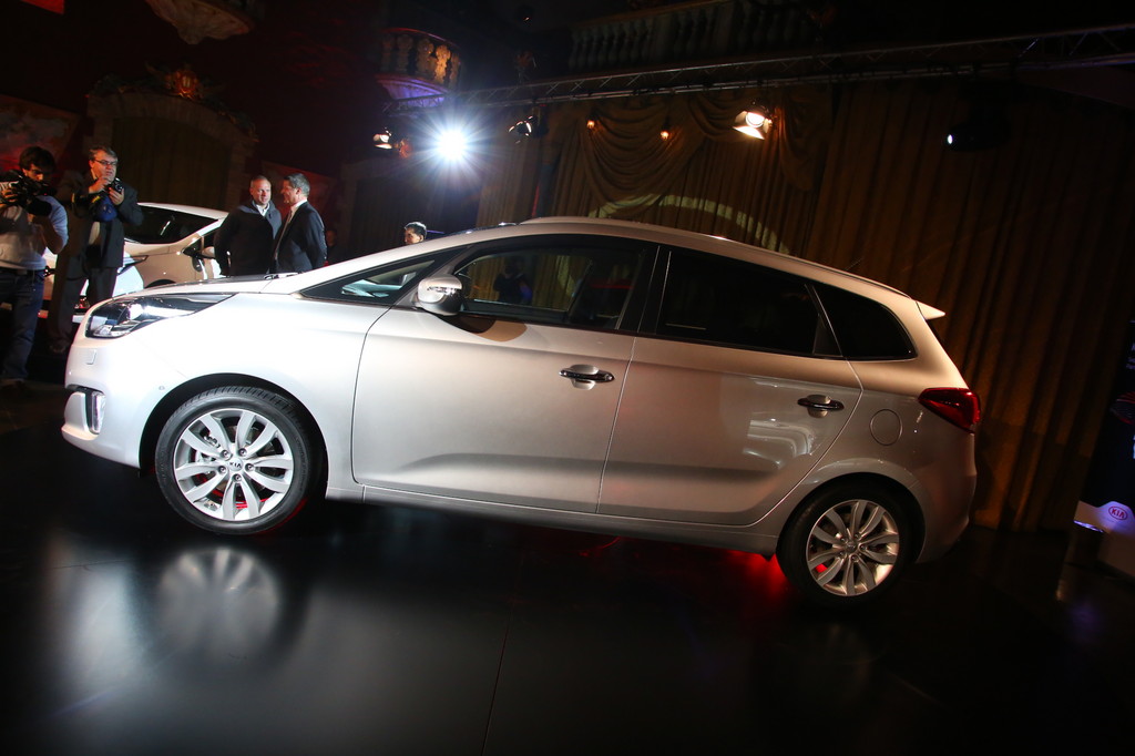Paris 2012: Kia Carens geht in die dritte Runde