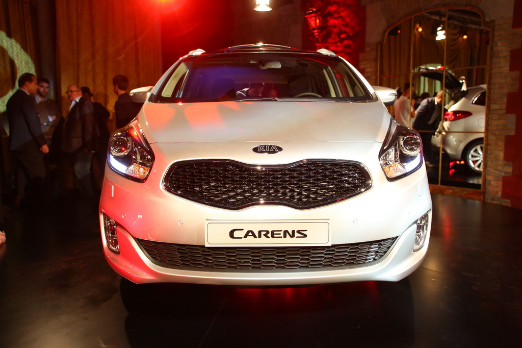 Paris 2012: Kia Carens geht in die dritte Runde