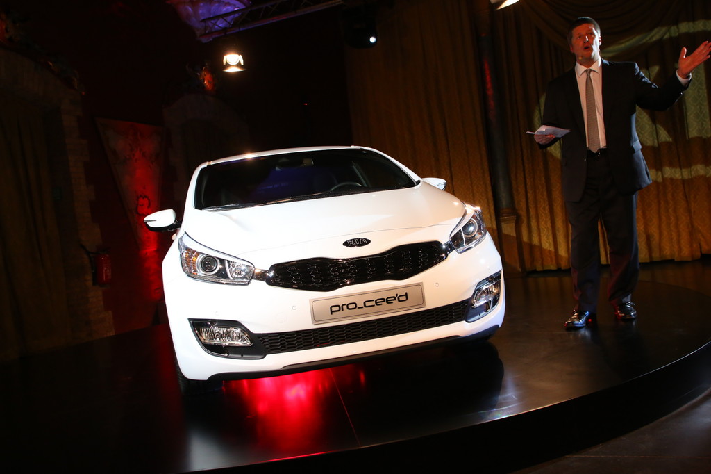 Paris 2012: Kia Carens geht in die dritte Runde