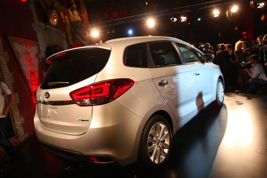 Paris 2012: Kia Carens geht in die dritte Runde