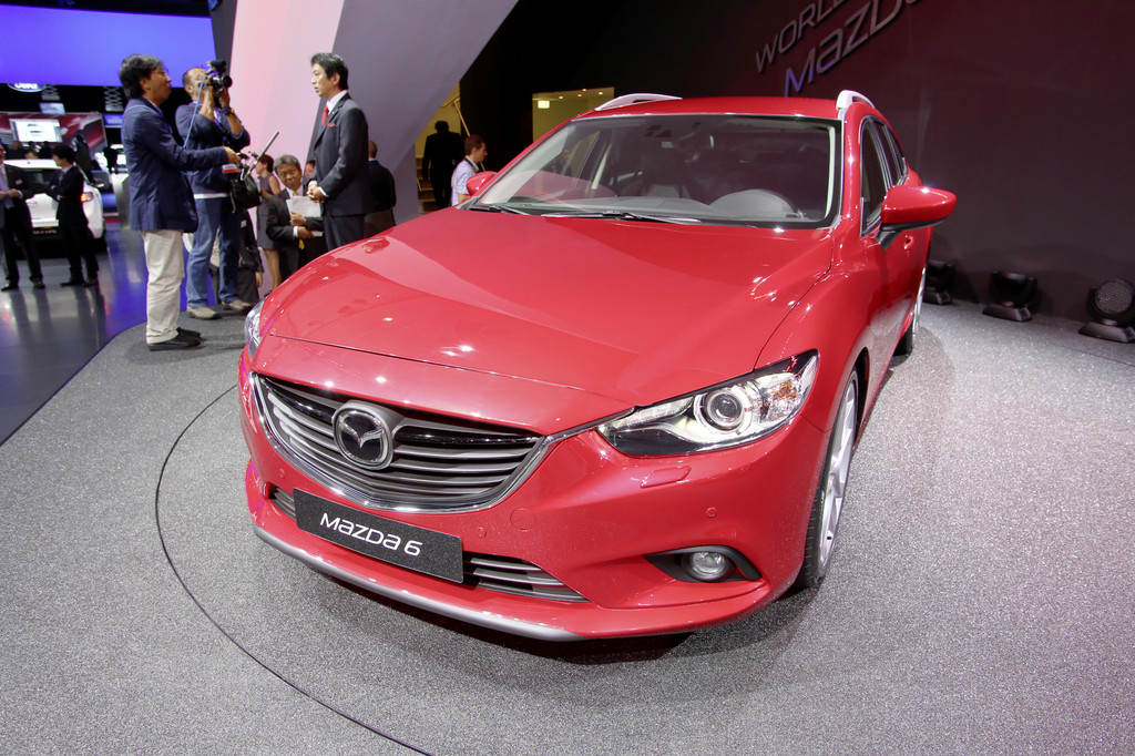 Paris 2012: Mazda6 Kombi kürzer als die Limousine