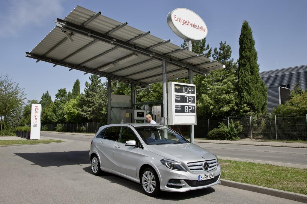 Paris 2012: Mercedes B200 Natural Gas Drive - Günstig Gas geben