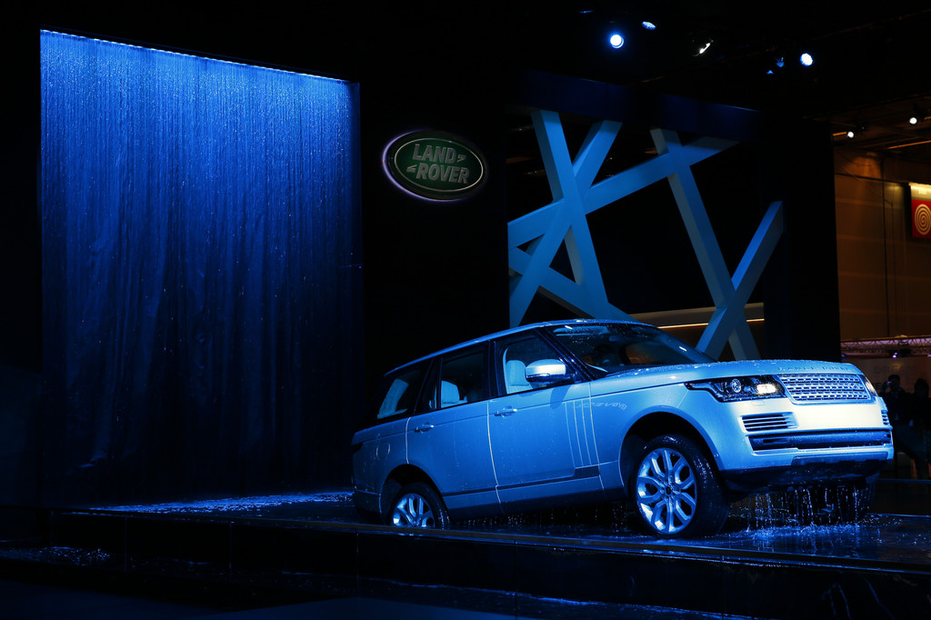 Paris 2012: Neuer Range Rover gibt sein Publikumsdebüt