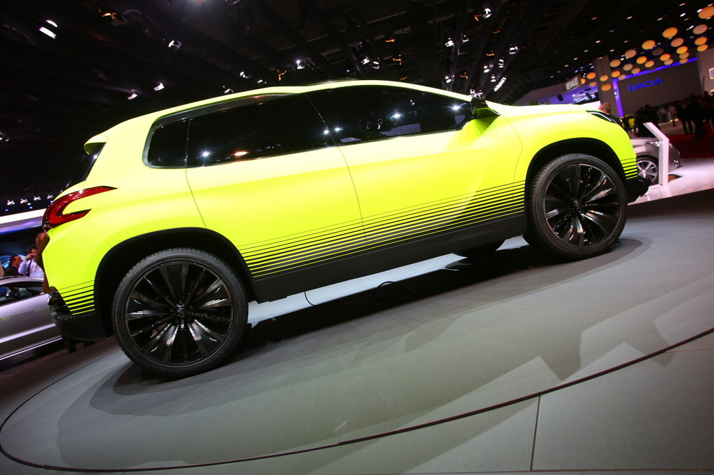 Paris 2012: Peugeot stellt Crossover 2008 Concept vor