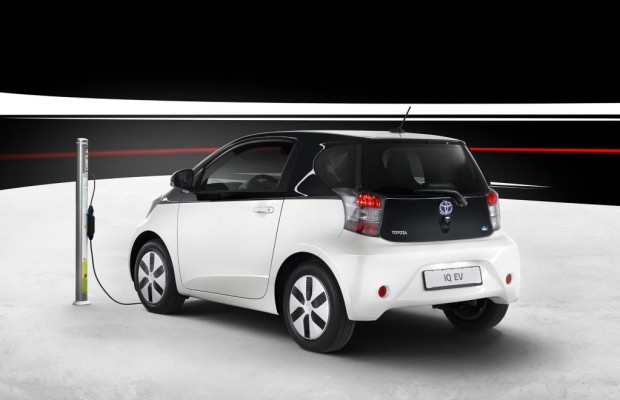 Paris 2012: Toyota bringt elektrischen Stadtflitzer iQ in Serie