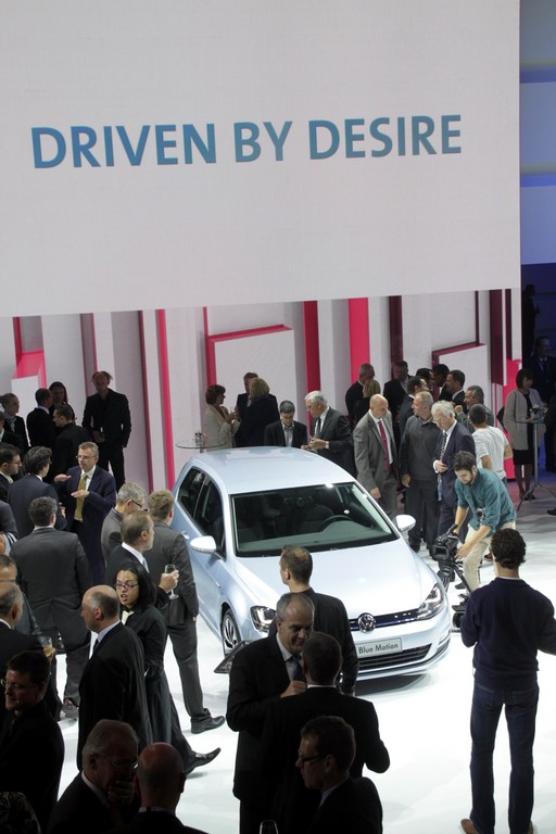 Paris 2012: Volkswagen lud schon am Vorabend zur Schau ein