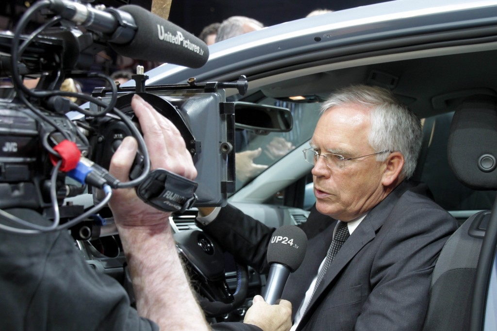 Paris 2012: Volkswagen lud schon am Vorabend zur Schau ein