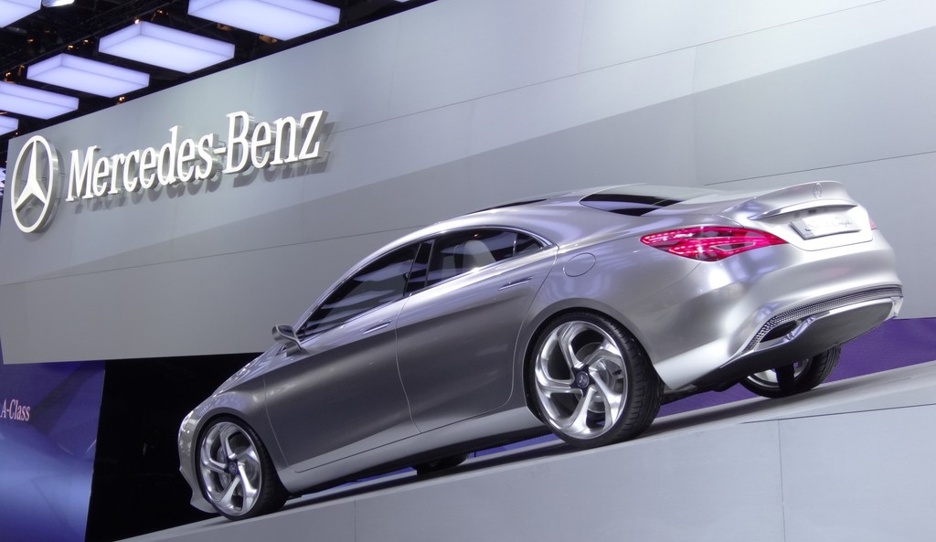 Paris 2012: Zetsche ruft 2013 zum Jahr der A-Klasse aus