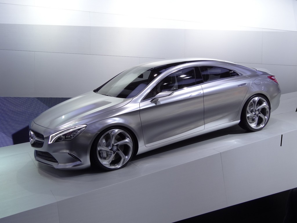 Paris 2012: Zetsche ruft 2013 zum Jahr der A-Klasse aus