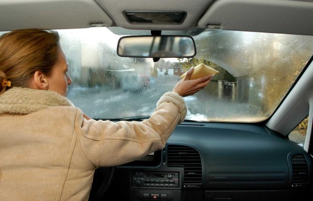 Ratgeber: So geht man gegen Feuchtigkeit im Auto vor - Freie Sicht voraus