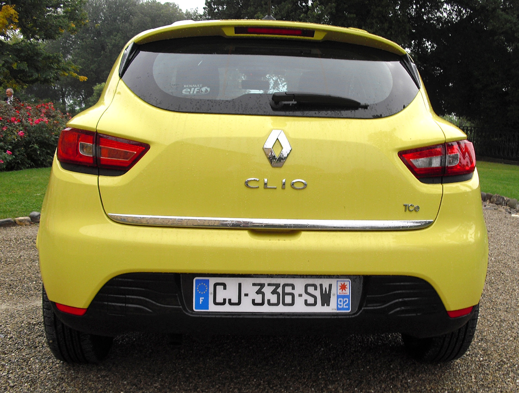 Renault Clio: Blick auf die Heckpartie. 