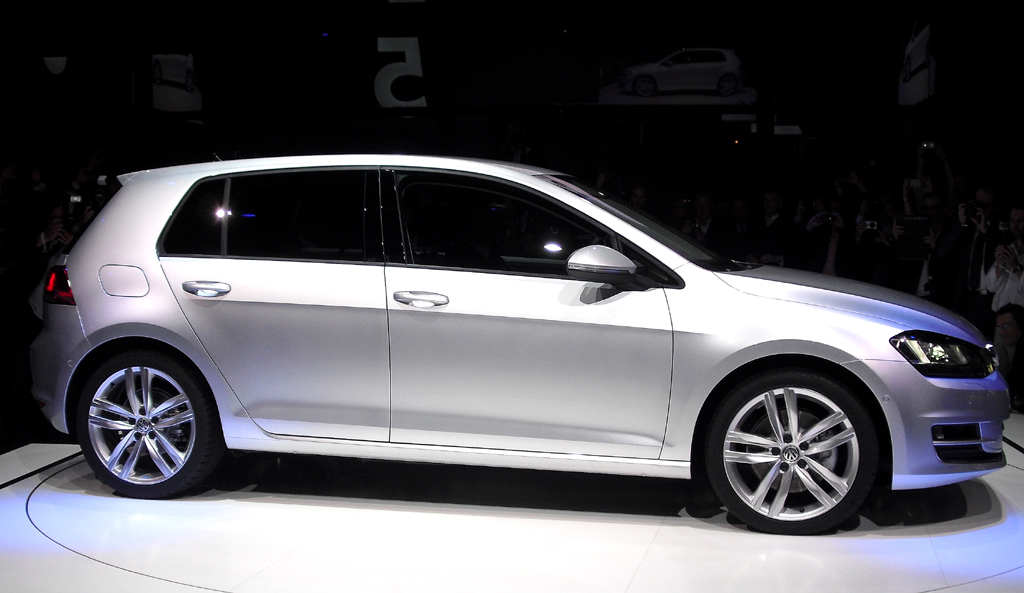 VW Golf: Der tiefere Schwerpunkt verspricht noch größere Agilität. 
