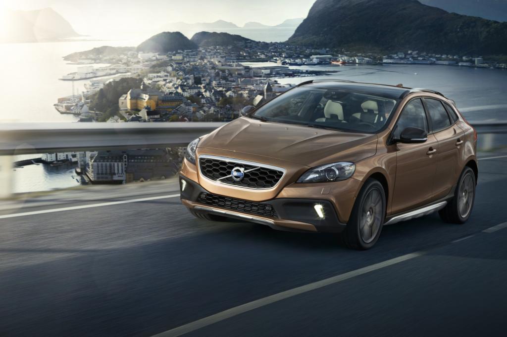 Volvo verpasst dem V40 ein Offroad-Kleid