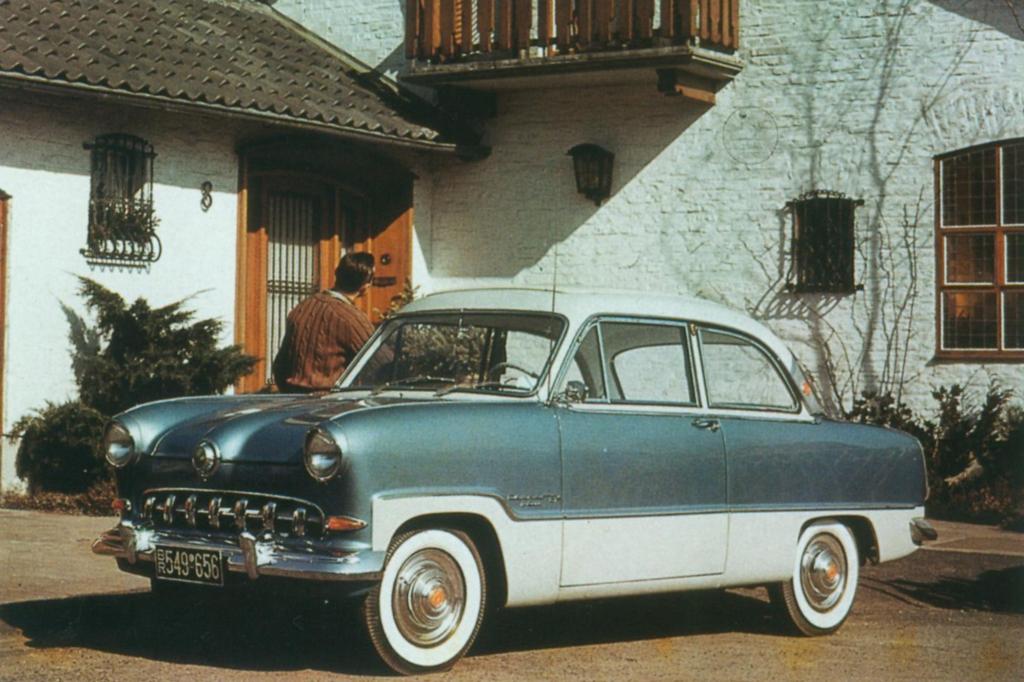 Zähne zeigte der Taunus zum Modelljahr 1955
