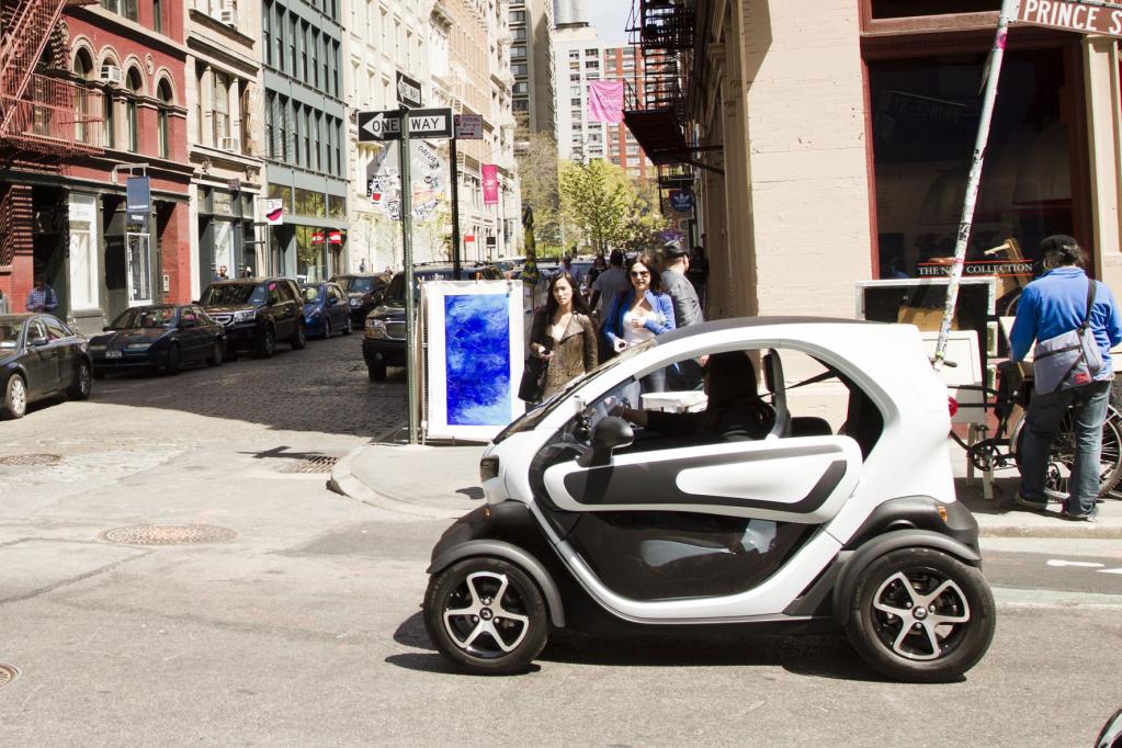Zwei Drittel der Autokäufer wollen Elektroautos testen