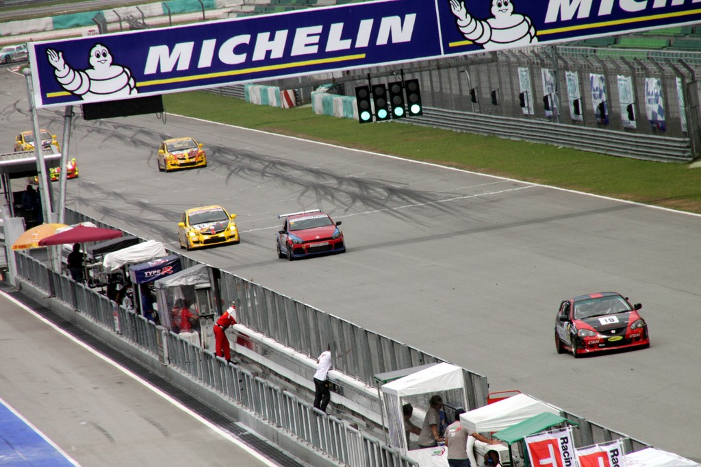 Zweimal Pech für VW-Nachwuchsteam in Sepang