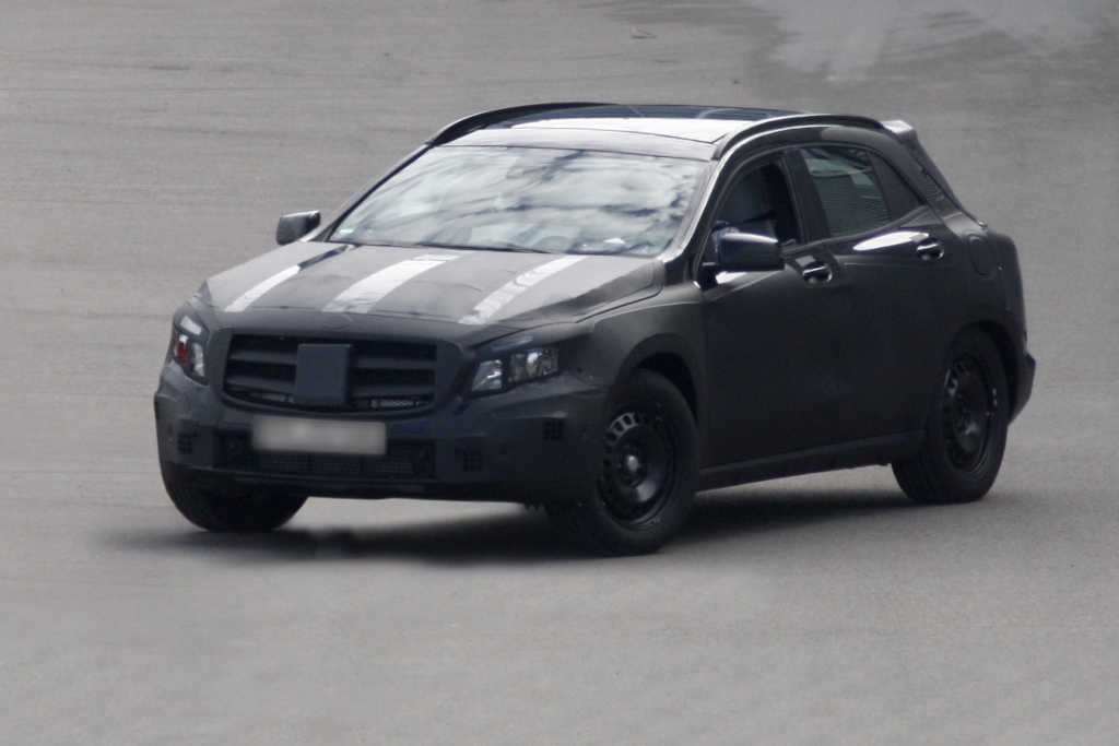 +++UPDATE+++ Erwischt: Mercedes GLA – Die A-Klasse geht hoch